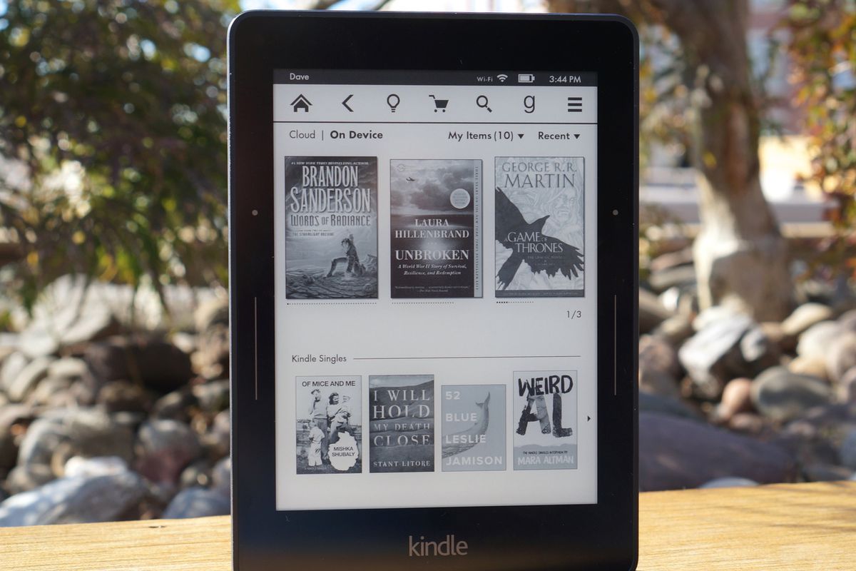 أمازون تستغني عن خدمات كتابها الالكتروني Kindle Voyage