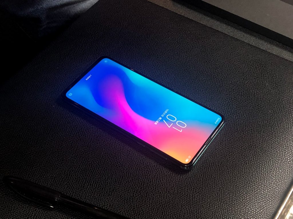 نظرة عن قرب؛ شاومي تكشف عن هاتفها Mi MIX 3 بحدث خاص في القاهرة