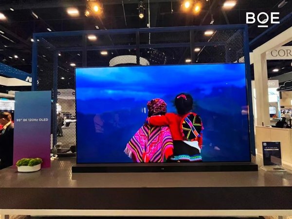 أعلن BOE عن شاشة OLED مقاس 95 بوصة جديدة بدقة 8K ومعدل تحديث يبلغ 120 هرتز